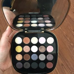 Marc Jacobs “About Last Night” eyeshadow palette